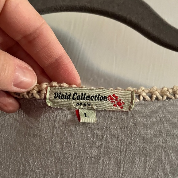 Vivid Collection of NY crochet shawl Size L - Picture 3 of 4